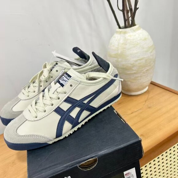 Onitsuka Tiger MEXICO 66 Men\'s Casual Sneakers [Available in Various Sizes]